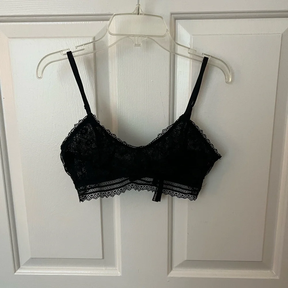 VS Bralette - Picture 1 of 6